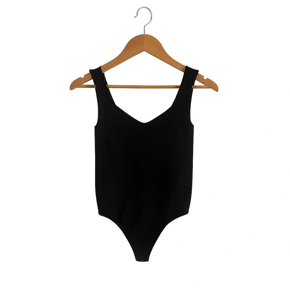 Intimately Free People Black V-Neck Bodysuit M/L – Everyday Essential